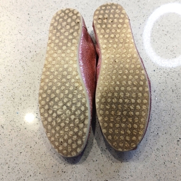 Tom's Sparkly Pink Loafer - Picture 7 of 8